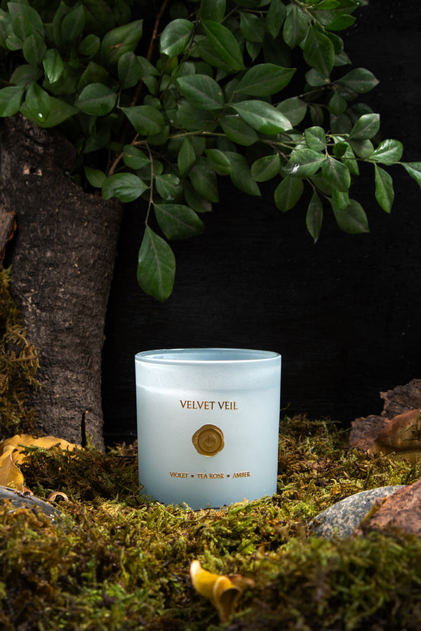 Velvet Veil Jar | Matt Grey | Scented Candle | Violet, Tea rose, Amber