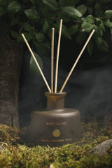 Rustic Leather | Natural Diffuser | Leather, Black Pepper, Wood