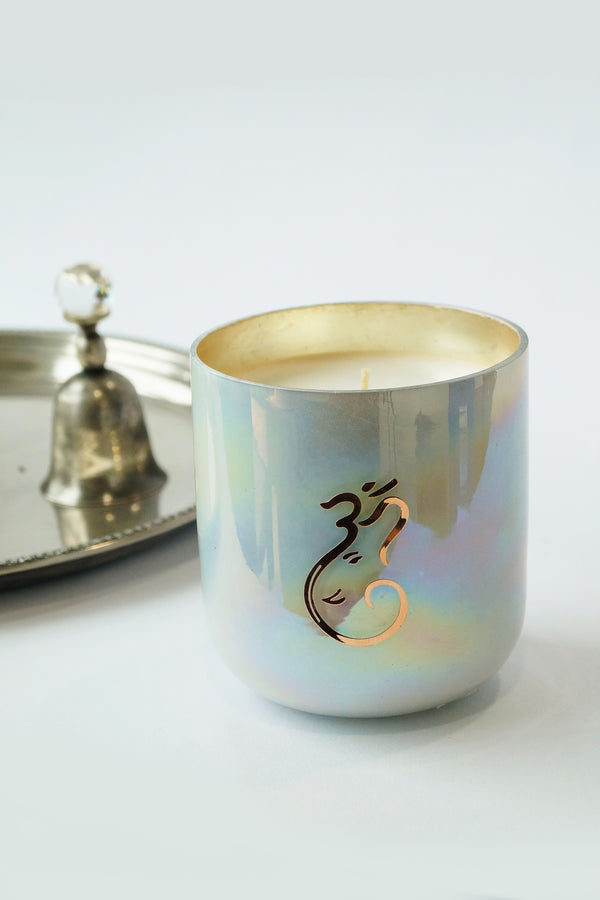Om | Inaara Candle